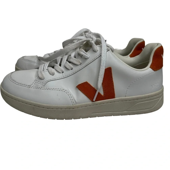 Veja Men's V-12 Low Top Sneaker in White/Pumpkin.  Sz: 7 - Picture 4 of 13
